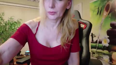 Snapshot of lanasweet9 chatting on March 2026 05:45:02 PM Lana online show from March 2026 05:45:02 PM