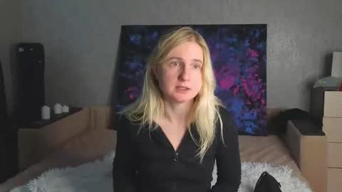 LanaviSmith online show from October 2025 06:17:01 AM