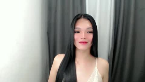 lanawyatt_ online show from September 2025 11:56:02 AM