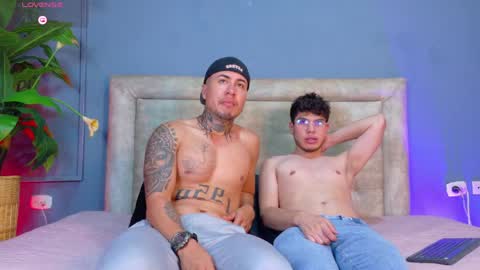 Lance  Max  online show from March 2026 01:40:02 AM