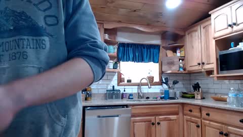 Snapshot of lancehardin chatting on March 2025 02:07:01 PM Lance online show from March 2025 02:07:01 PM