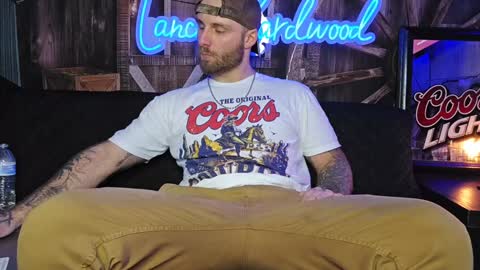 Snapshot of lancehardwood222 chatting on February 2025 01:47:02 AM LANCE online show from February 2025 01:47:02 AM