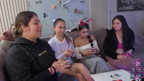 lanna_as online show from December 2025 02:36:02 PM