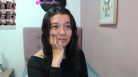 Lanna online show from February 2025 01:37:02 PM