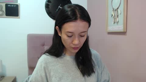 Lanna online show from February 2025 01:28:01 PM