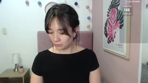 Lanna online show from November 2025 01:10:02 PM