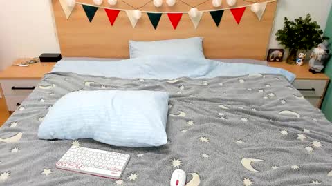 Snapshot of lanny_fandi chatting on December 2024 09:17:02 AM Fandi online show from December 2024 09:17:02 AM