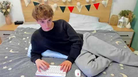 Snapshot of lanny_fandi chatting on March 2025 06:54:02 PM Fandi online show from March 2025 06:54:02 PM