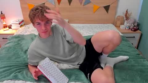 Snapshot of lanny_fandi chatting on September 2025 03:16:01 PM Fandi online show from September 2025 03:16:01 PM