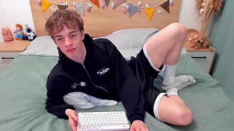 Fandi online show from March 2026 03:29:02 PM