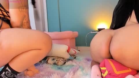 lapeligrosa_ online show from September 2025 11:43:01 AM