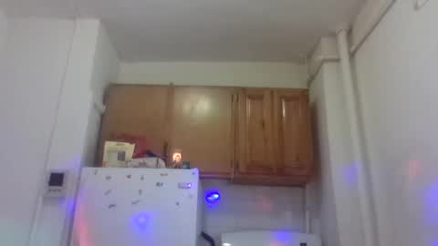 Lapuzzycat201923 online show from January 2025 05:45:02 PM