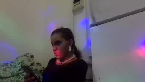 Lapuzzycat201923 online show from January 2025 03:24:01 PM