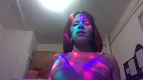 Lapuzzycat201923 online show from February 2025 11:23:01 AM