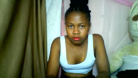 lara_belle online show from May 2026 02:34:01 PM