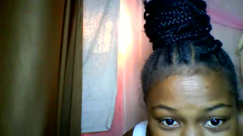 lara_belle online show from May 2026 06:29:01 AM