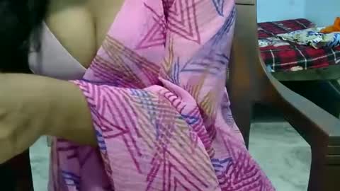 Snapshot of lara_dey chatting on September 2025 06:19:01 PM Anshika rai online show from September 2025 06:19:01 PM