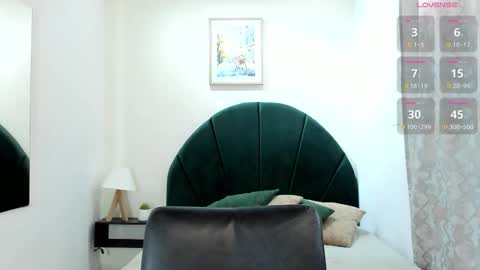      700  200   online show from February 2026 07:42:02 PM