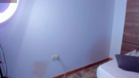 Lara Petit online show from July 2026 10:55:01 PM