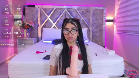 Lara online show from January 2025 09:52:02 PM