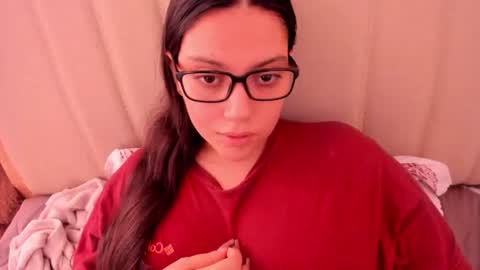 lara online show from October 2025 06:19:02 PM