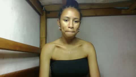 larah98 online show from February 2026 06:17:02 PM