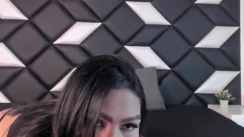 Snapshot of larahouston chatting on July 2026 12:40:01 PM larahouston online show from July 2026 12:40:01 PM