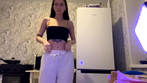 Snapshot of larainerothmiller chatting on April 2026 08:31:01 PM lara online show from April 2026 08:31:01 PM