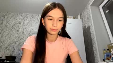 Snapshot of larainerothmiller chatting on April 2026 07:39:02 PM lara online show from April 2026 07:39:02 PM