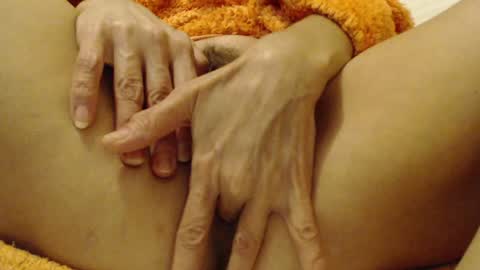 laralhotr online show from December 2024 07:05:01 PM