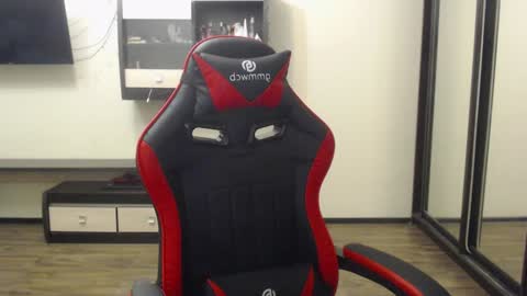 Snapshot of laralianna chatting on December 2024 07:34:02 PM Laralianna online show from December 2024 07:34:02 PM