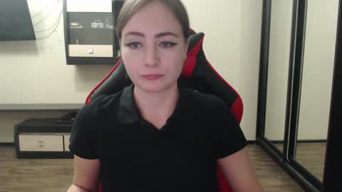 Snapshot of laralianna chatting on January 2025 10:33:01 PM Laralianna online show from January 2025 10:33:01 PM