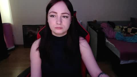 Snapshot of laralianna chatting on April 2026 07:48:02 AM Laralianna online show from April 2026 07:48:02 AM