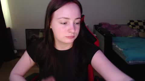 Snapshot of laralianna chatting on April 2026 01:56:02 PM Laralianna online show from April 2026 01:56:02 PM