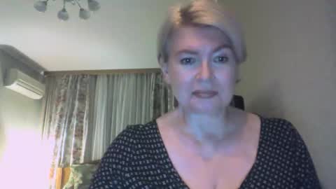 laramrs online show from October 2025 04:18:02 PM