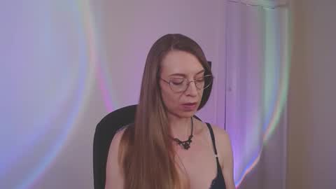 Snapshot of larawintersxxx chatting on April 2026 09:01:02 PM larawintersxxx online show from April 2026 09:01:02 PM