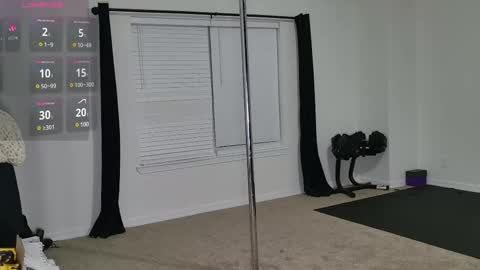 Snapshot of largebootylexi chatting on December 2024 08:30:02 AM Lexi online show from December 2024 08:30:02 AM