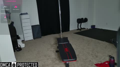 Snapshot of largebootylexi chatting on December 2024 02:41:02 AM Lexi online show from December 2024 02:41:02 AM