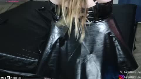 Snapshot of largebootylexi chatting on January 2025 06:41:02 AM Lexi online show from January 2025 06:41:02 AM