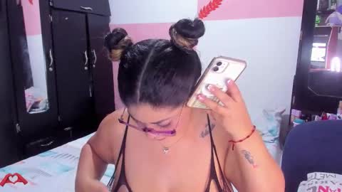 laris_park online show from November 2025 06:42:02 PM