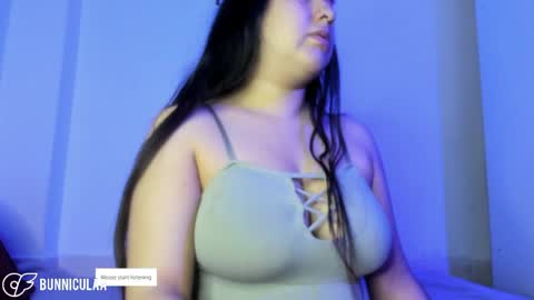 Snapshot of larissa01_ chatting on March 2026 10:32:01 PM Lari online show from March 2026 10:32:01 PM