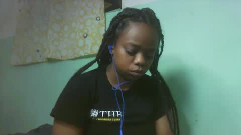 larissa645771 online show from September 2025 04:08:02 PM