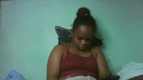 larissa645771 online show from September 2025 06:57:01 PM