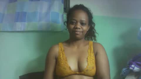 larissa645771 online show from October 2025 07:41:01 AM