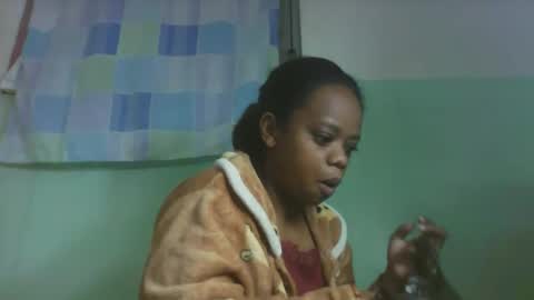 larissa645771 online show from October 2025 05:10:01 AM