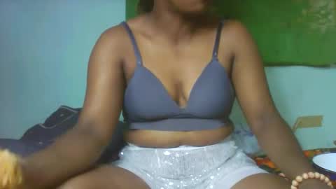 larissa645771 online show from February 2026 09:32:02 AM