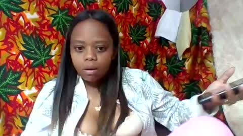 Snapshot of larissa645771 chatting on June 2026 04:05:01 PM larissa645771 online show from June 2026 04:05:01 PM