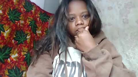 Snapshot of larissa645771 chatting on June 2026 03:22:02 AM larissa645771 online show from June 2026 03:22:02 AM