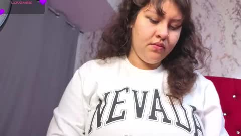 Snapshot of larissa_antonella chatting on October 2025 05:05:01 AM larissa_antonella online show from October 2025 05:05:01 AM