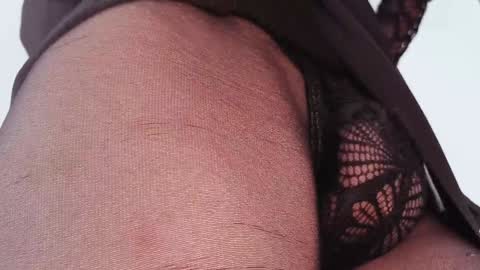 Snapshot of larissa_kitten chatting on December 2024 08:09:01 PM Larissa online show from December 2024 08:09:01 PM